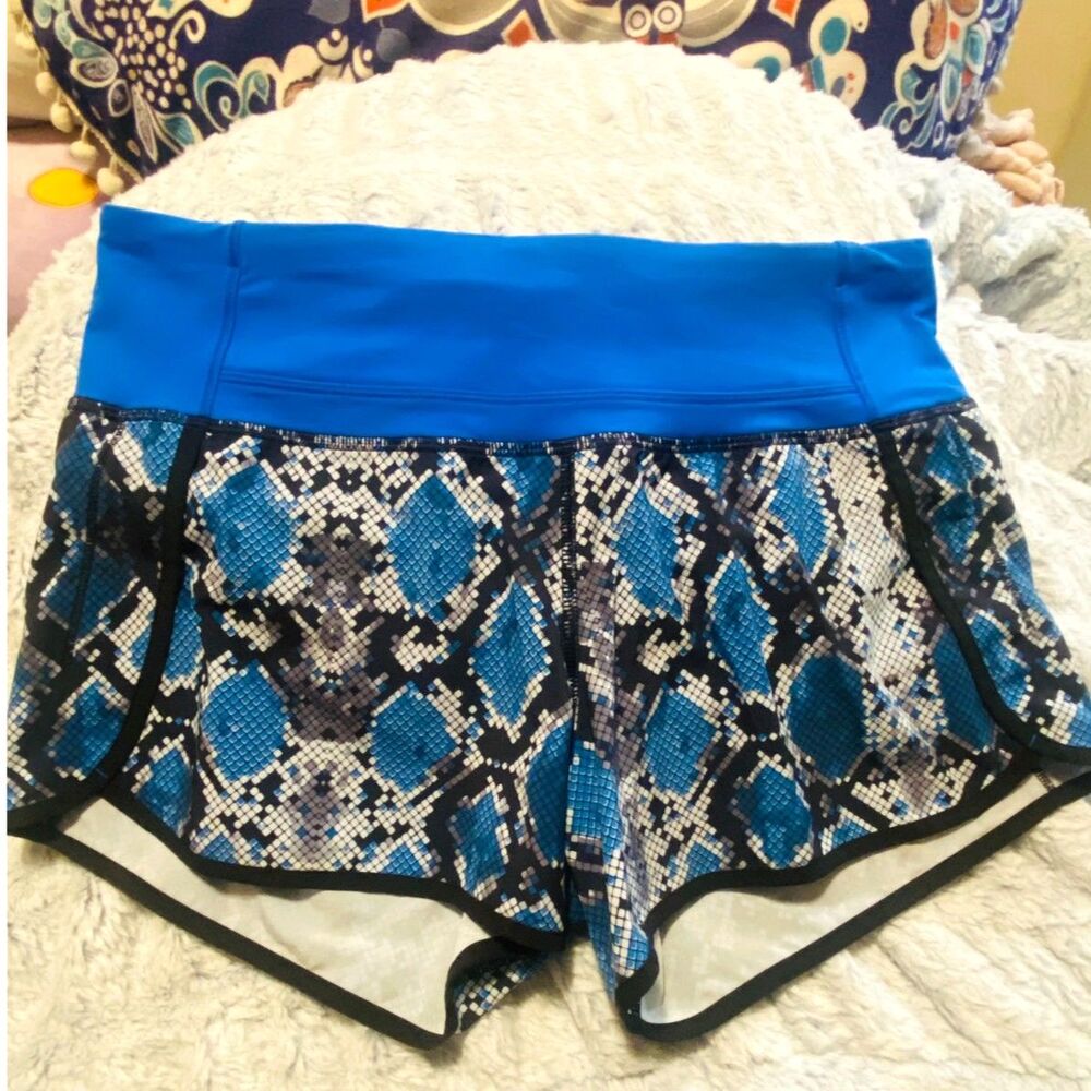 RARE HTF Lululemon Speed Short 2.5" - Mini Ziggy Snake Caspian Blue EUC Size 6 - Picture 5 of 8